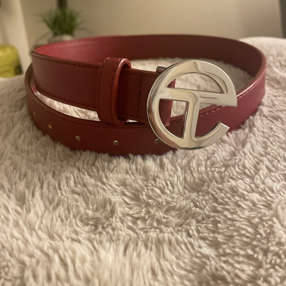 TELFAR logo belt